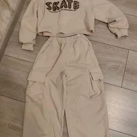 спортивные костюмы