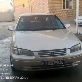 Toyota Camry 1999