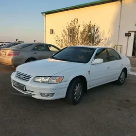 Toyota Camry 2001