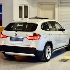 BMW X1 2012