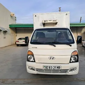 Hyundai H100 2012