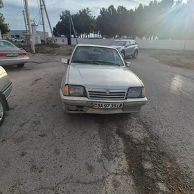 Opel Astra 1988