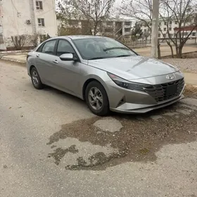 Hyundai Elantra 2021