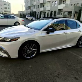 Toyota Camry 2022