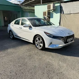 Hyundai Elantra 2023
