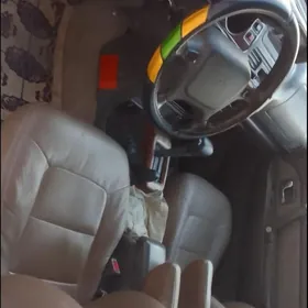 Mitsubishi Montero 1996