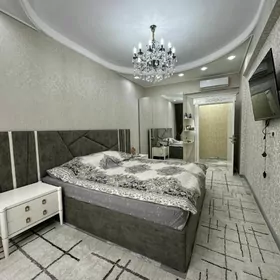 Eyesinden arenda jay aljak