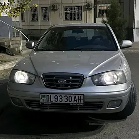 Hyundai Elantra 2001