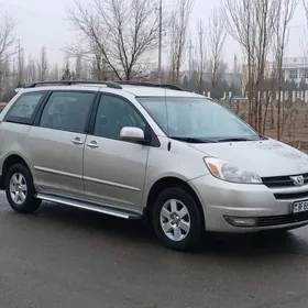 Toyota Sienna 2005