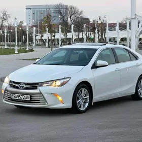 Toyota Camry 2017