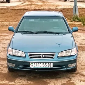Toyota Camry 2000