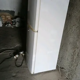 holadilnik холодильник.