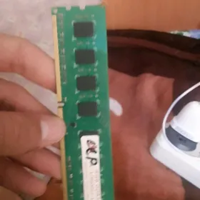 оперативка 4 гига