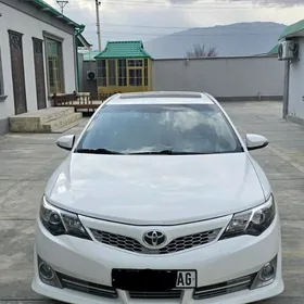 Toyota Camry 2012