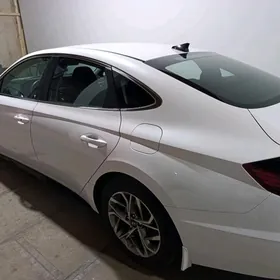 Hyundai Sonata 2021