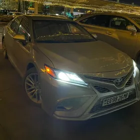 Toyota Camry 2020