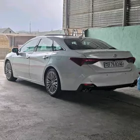 Toyota Avalon 2018