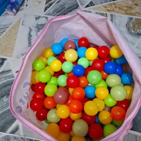 Мячики пластиковые