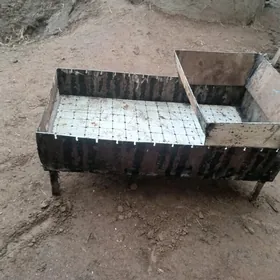 Mangal ŝaŝliŝni Мангал шашлишн