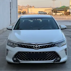 Toyota Camry 2017