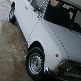 Lada 2104 1985