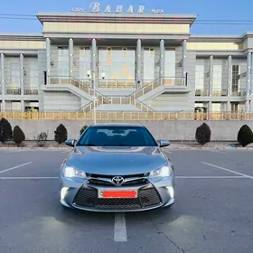 Toyota Camry 2017