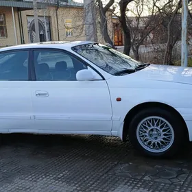 Toyota Carina 1995