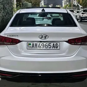 Hyundai Accent 2021