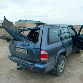 Nissan Pathfinder 2001