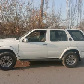Nissan Pathfinder 2002