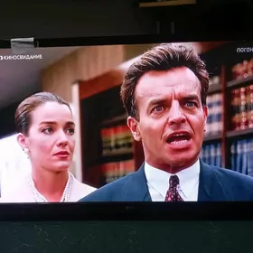 Telewizor 42-lik LG.