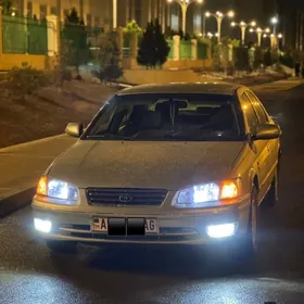 Toyota Camry 2000
