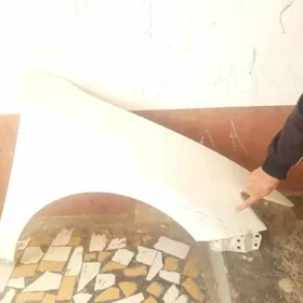 Tayota Leksus E S 350