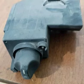 Mersedes W 210 kulcatyl far