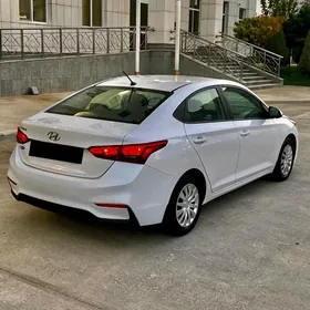 Hyundai Accent 2022