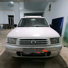 Mazda B2000 2003