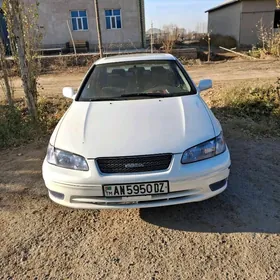 Toyota Camry 2001