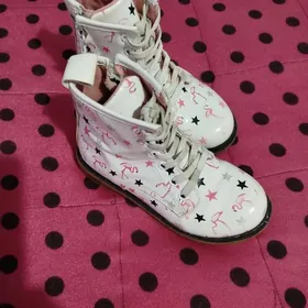 ДЕТСКИЕ САПОЖКИ.