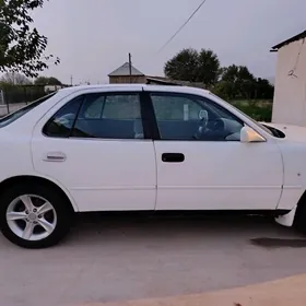 Toyota Camry 1992