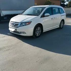 Honda Odyssey 2016