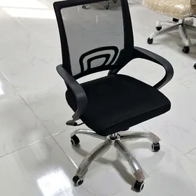 kreslo ofisni kampyutrni stol