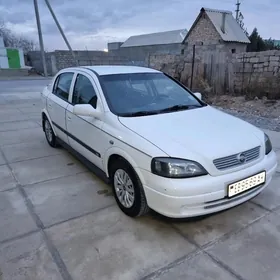 Opel Astra 2003