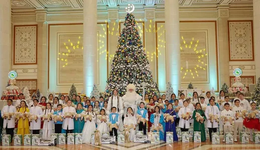 Gurbanguly Berdimuhamedow adyndaky haýyr-sahawat gaznasy körpeler üçin çäre gurady