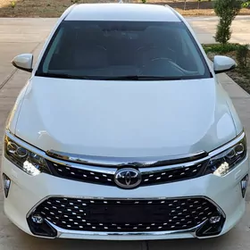 Toyota Camry 2016