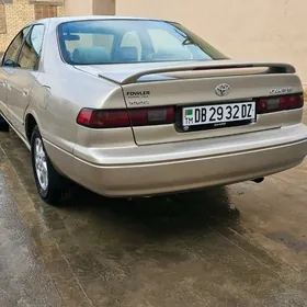 Toyota Camry 1999