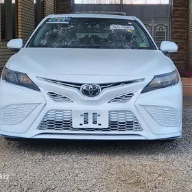 Toyota Camry 2022