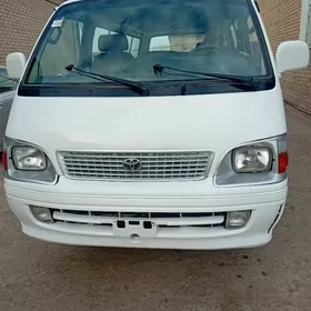 Toyota Hiace 2004