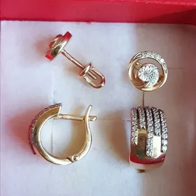 Бриллиантовые пусеты