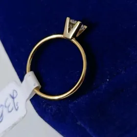 gyzyl tekdaş ýüzükler