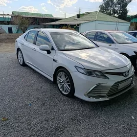 Toyota Camry 2022